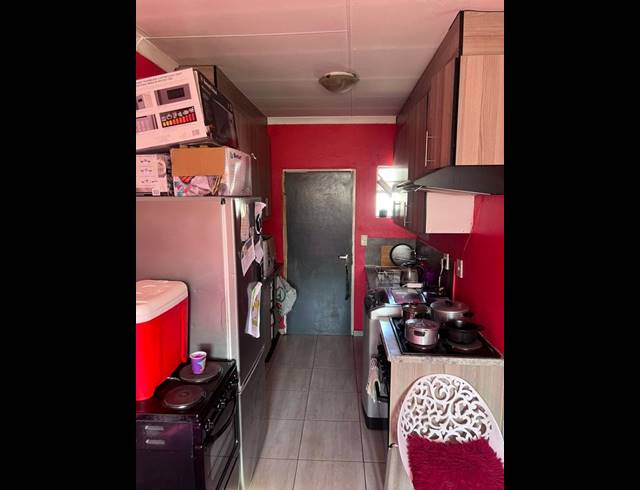 2 BEDROOM APARTMENT FOR SALE IN FLEURHOF